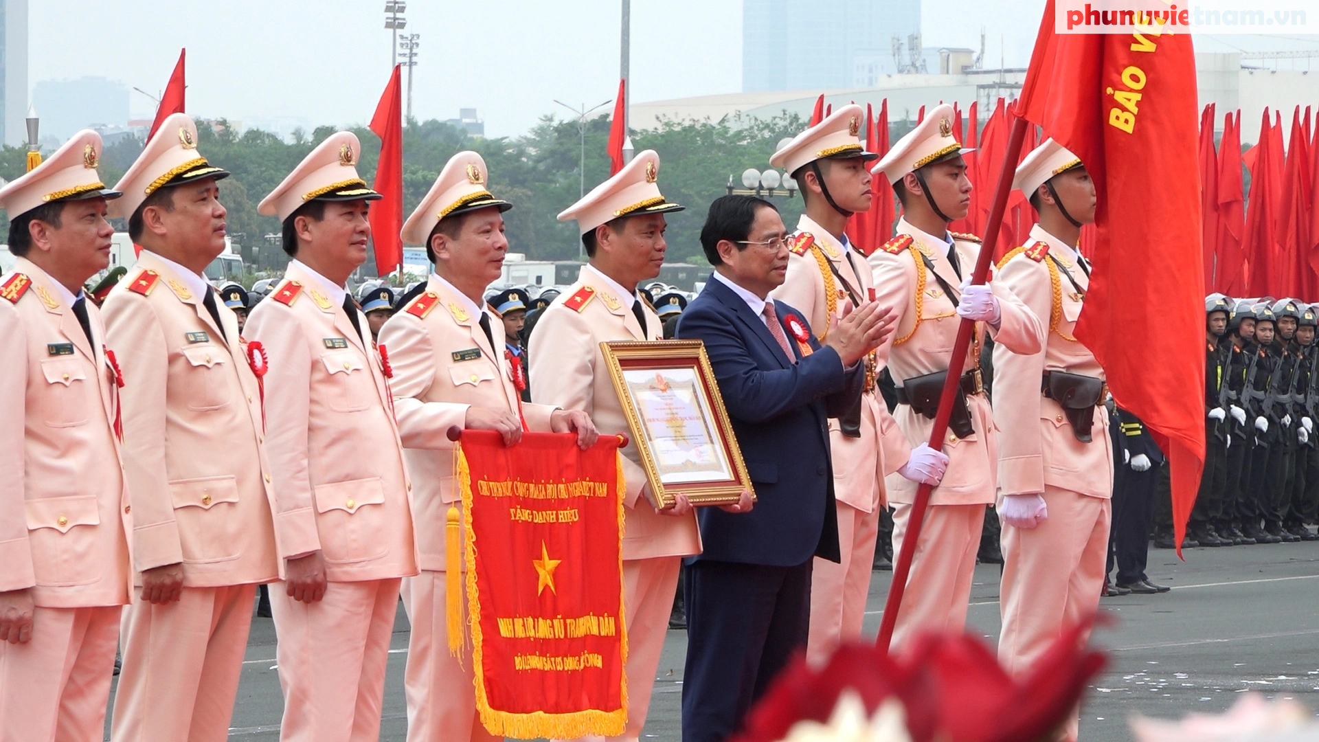 Bộ Tư lệnh Cảnh sát Cơ động nhận Danh hiệu Anh hùng Lực lượng Vũ trang Nhân dân lần thứ hai- Ảnh 4.