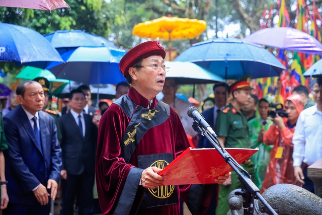 Thủ tướng Phạm Minh Chính lên Đền Hùng dâng hương ngày Giỗ Tổ- Ảnh 3.