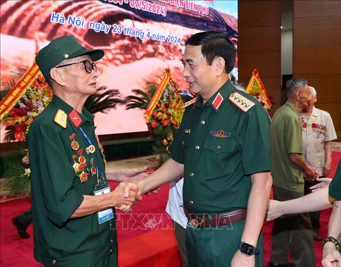 Lãnh đạo Đảng, Nhà nước gặp mặt cựu chiến binh, cựu TNXP tham gia Chiến dịch Điện Biên Phủ- Ảnh 3.