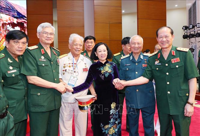 Lãnh đạo Đảng, Nhà nước gặp mặt cựu chiến binh, cựu TNXP tham gia Chiến dịch Điện Biên Phủ- Ảnh 2.