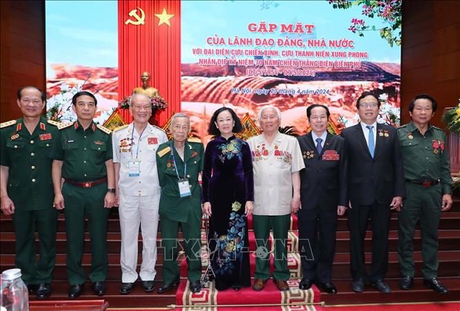 Lãnh đạo Đảng, Nhà nước gặp mặt cựu chiến binh, cựu TNXP tham gia Chiến dịch Điện Biên Phủ- Ảnh 5.