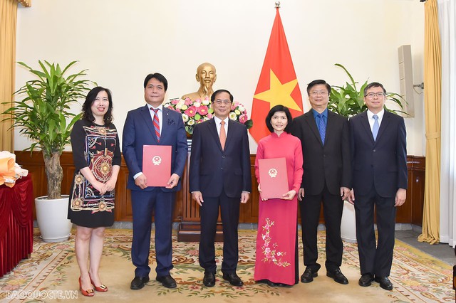 Bổ nhiệm bà Nguyễn Mai Hường giữ chức Tổng Lãnh sự Việt Nam tại Ekaterinburg (LB Nga)- Ảnh 1.