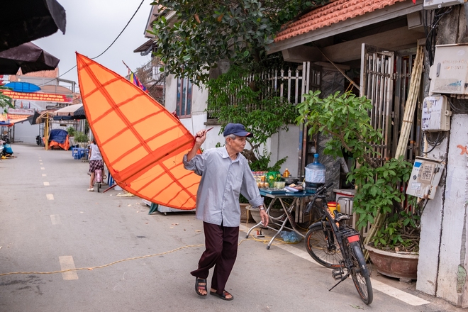 Gay cấn lễ hội thả diều "ngàn năm tuổi" ở một ngôi làng tại Hà Nội- Ảnh 3.