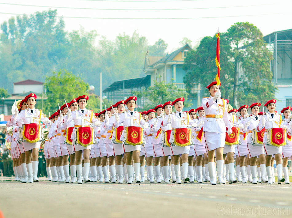 Hợp luyện toàn lực lượng tham gia diễu binh, diễu hành tại Lễ kỷ niệm 70 năm Chiến thắng Điện Biên Phủ- Ảnh 6.