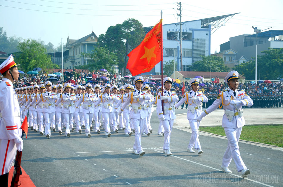 Hợp luyện toàn lực lượng tham gia diễu binh, diễu hành tại Lễ kỷ niệm 70 năm Chiến thắng Điện Biên Phủ- Ảnh 9.