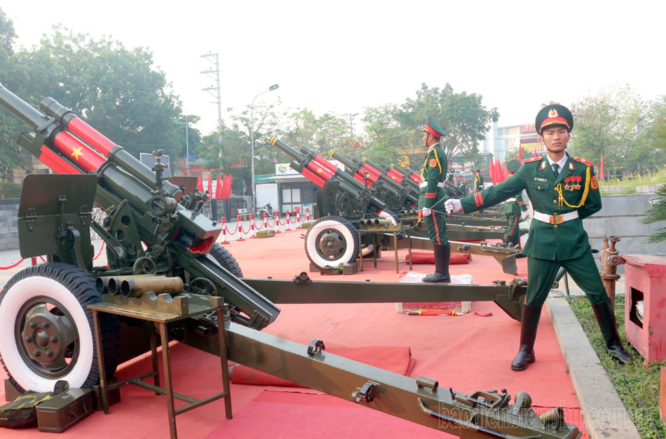 Hợp luyện toàn lực lượng tham gia diễu binh, diễu hành tại Lễ kỷ niệm 70 năm Chiến thắng Điện Biên Phủ- Ảnh 3.