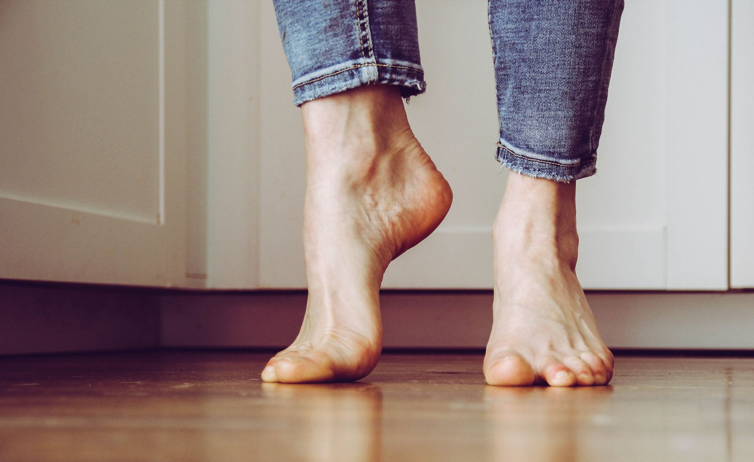 Nhón chân 15 phút mỗi ngày để nhận được nhiều lợi ích cho sức khỏe- Ảnh 2.