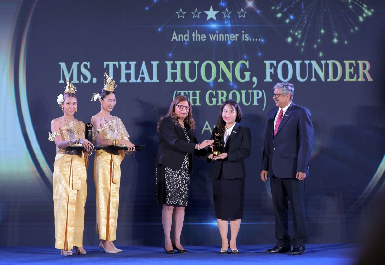 Nhà sản xuất sữa tươi sạch hàng đầu Việt Nam nhận “cú đúp" giải thưởng do tạp chí quốc tế bình chọn- Ảnh 1.
