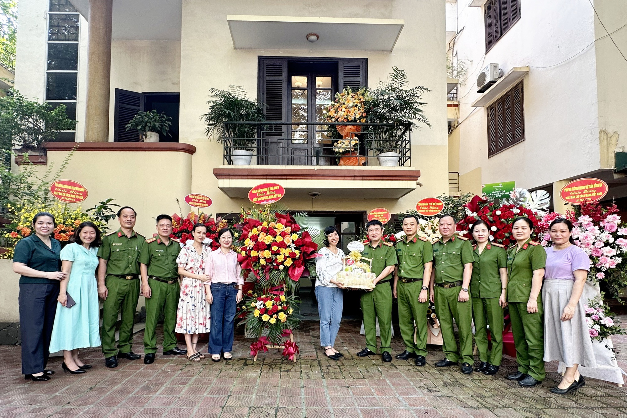 Lời cảm ơn của Báo PNVN nhân kỷ niệm 99 năm Ngày Báo chí Cách mạng Việt Nam- Ảnh 12.