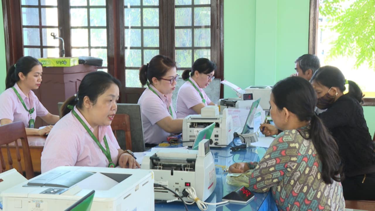 Nguồn vốn vay ưu đãi thay đổi đời sống người dân tộc thiểu số vùng “núi Ấn, sông Trà”- Ảnh 2.