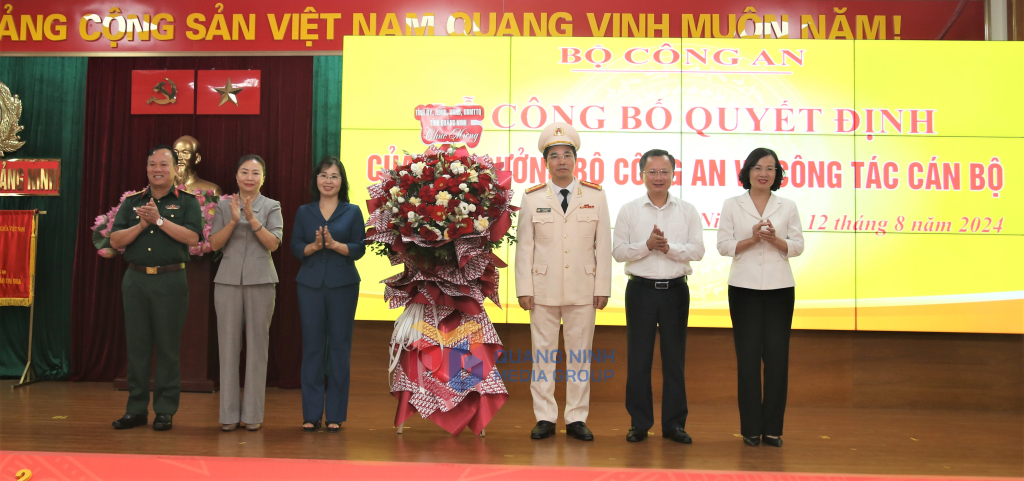 Bổ nhiệm Thiếu tướng Đinh Văn Nơi làm Cục trưởng Cục An ninh chính trị nội bộ, Đại tá Trần Văn Phúc giữ chức vụ Giám đốc Công an tỉnh Quảng Ninh- Ảnh 3.