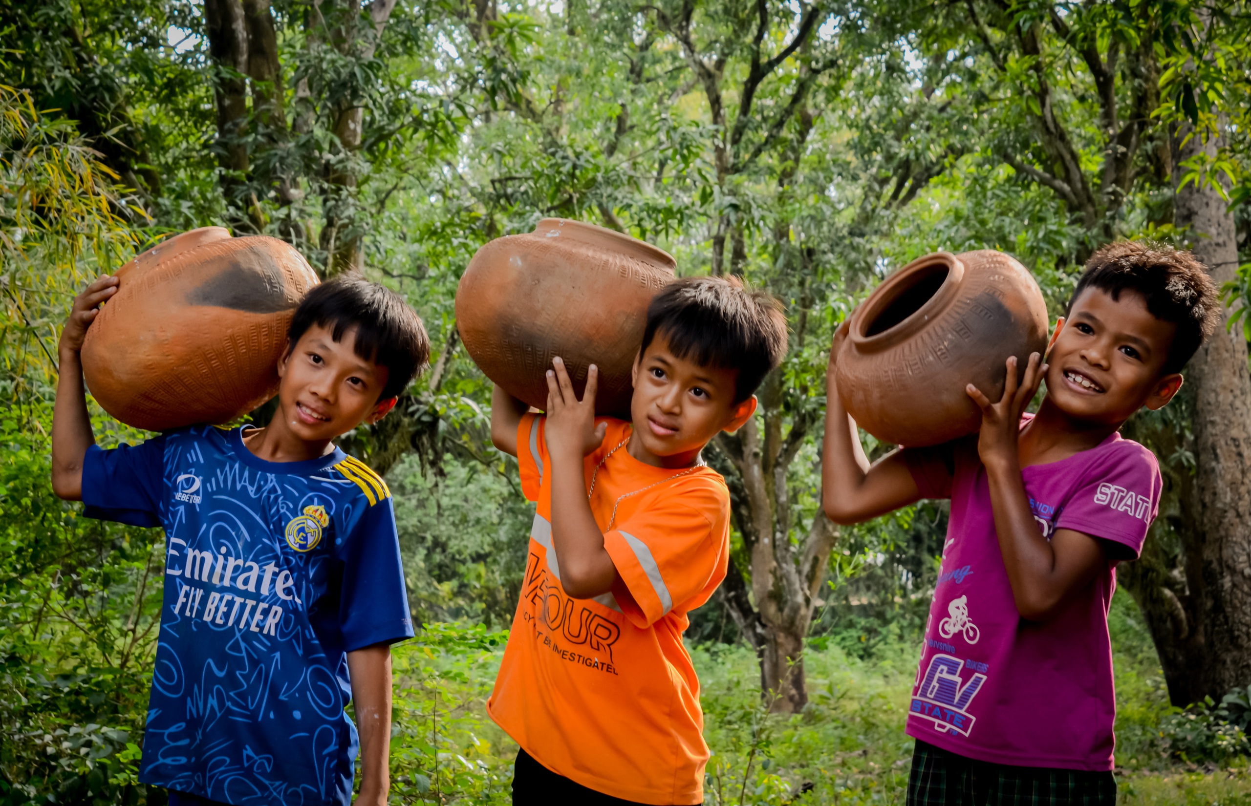 Phụ nữ Khmer gìn giữ nghề làm nồi đất truyền thống- Ảnh 2.