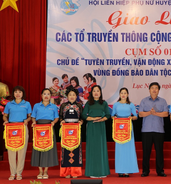 Bắc Giang: Chia sẻ kinh nghiệm giữa các Tổ truyền thông cộng đồng- Ảnh 1.