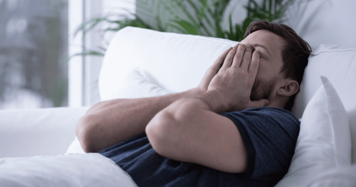 Người dễ bị đột quỵ thường có 4 thói quen này khi ngủ