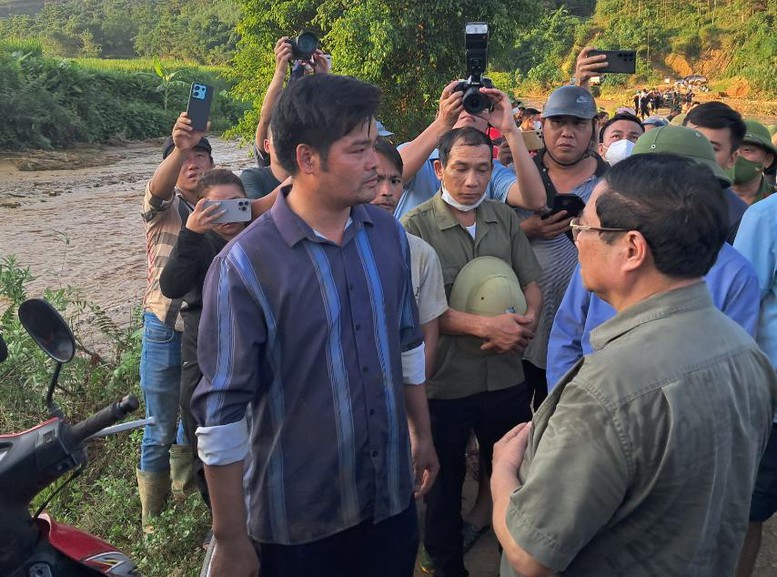 Thủ tướng Phạm Minh Chính chỉ đạo ứng phó, khắc phục hậu quả mưa lũ, thiên tai tại Yên Bái, Lào Cai- Ảnh 2.