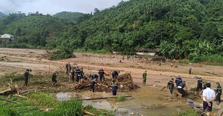 Thủ tướng Phạm Minh Chính chỉ đạo ứng phó, khắc phục hậu quả mưa lũ, thiên tai tại Yên Bái, Lào Cai- Ảnh 3.