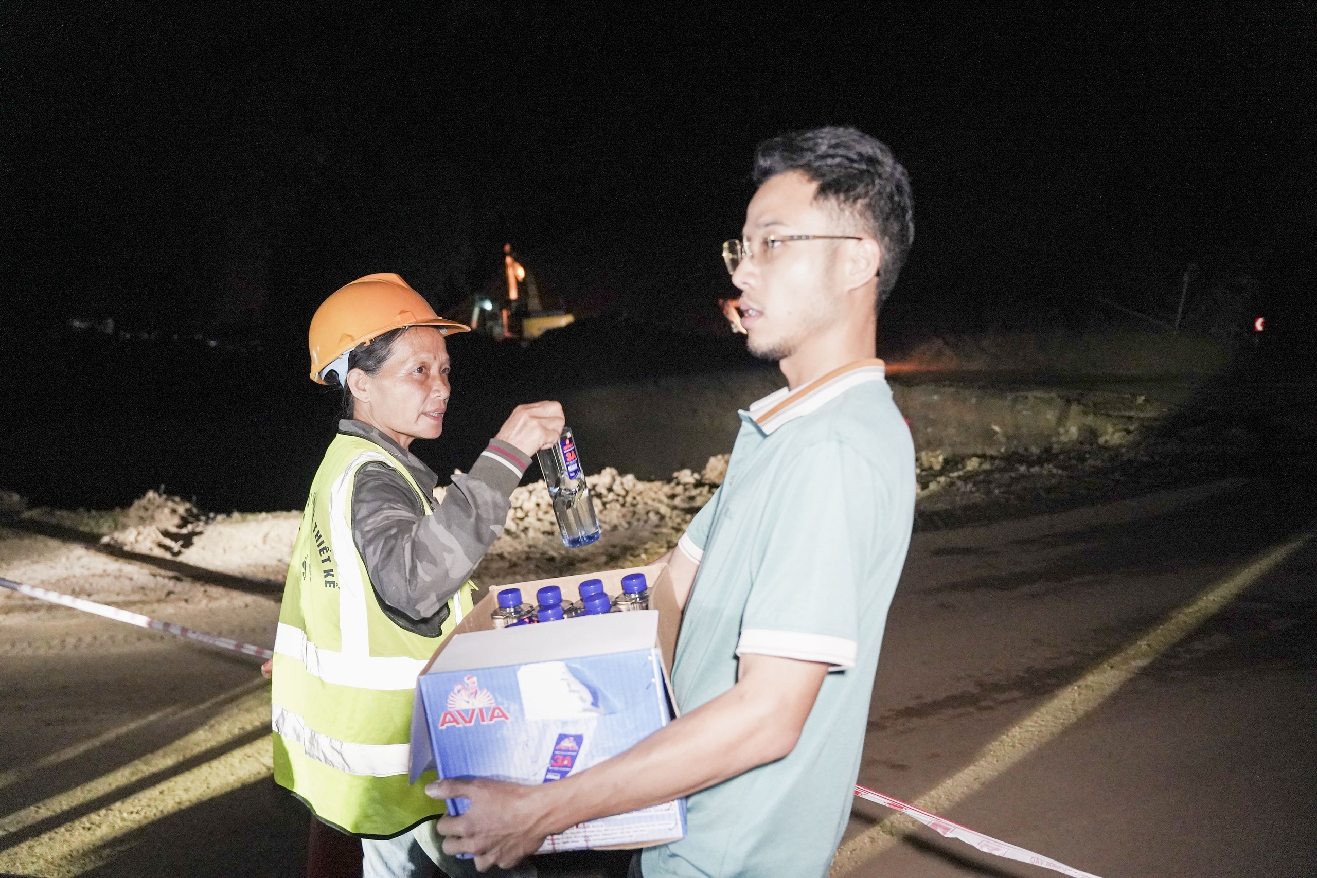 Đoàn viên, người lao động tỉnh Yên Bái cùng nhau đoàn kết khắc phục hậu quả thiên tai- Ảnh 23.