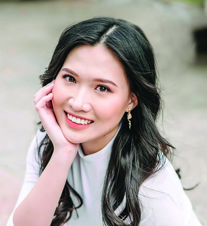 Gen Z gửi tình yêu vào tà áo dài ngày Xuân- Ảnh 1. Gen Z gửi tình yêu vào tà áo dài ngày Xuân- Ảnh 1.