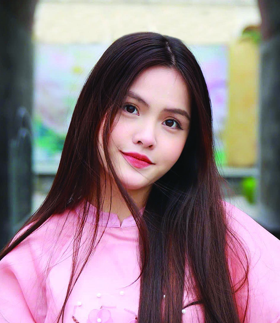 Gen Z gửi tình yêu vào tà áo dài ngày Xuân- Ảnh 2. Gen Z gửi tình yêu vào tà áo dài ngày Xuân- Ảnh 2.