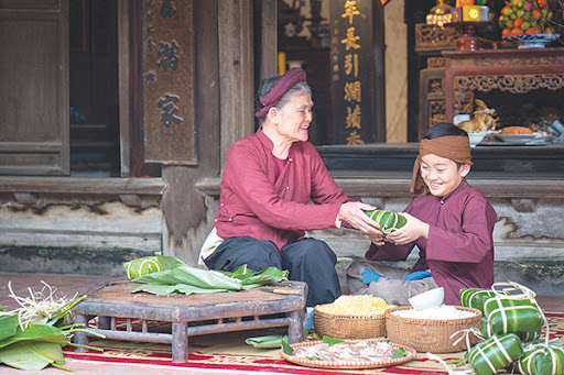 Trọn vẹn một mùa xuân bên nồi bánh chưng- Ảnh 1.