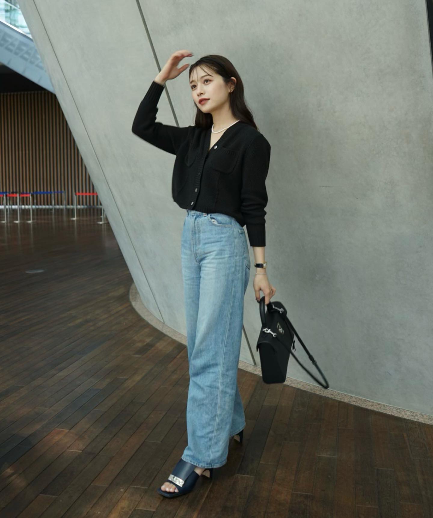 Gợi ý 10 set đồ đẹp long lanh đi chơi đêm Giao thừa- Ảnh 9. Gợi ý 10 set đồ đẹp long lanh đi chơi đêm Giao thừa- Ảnh 9.