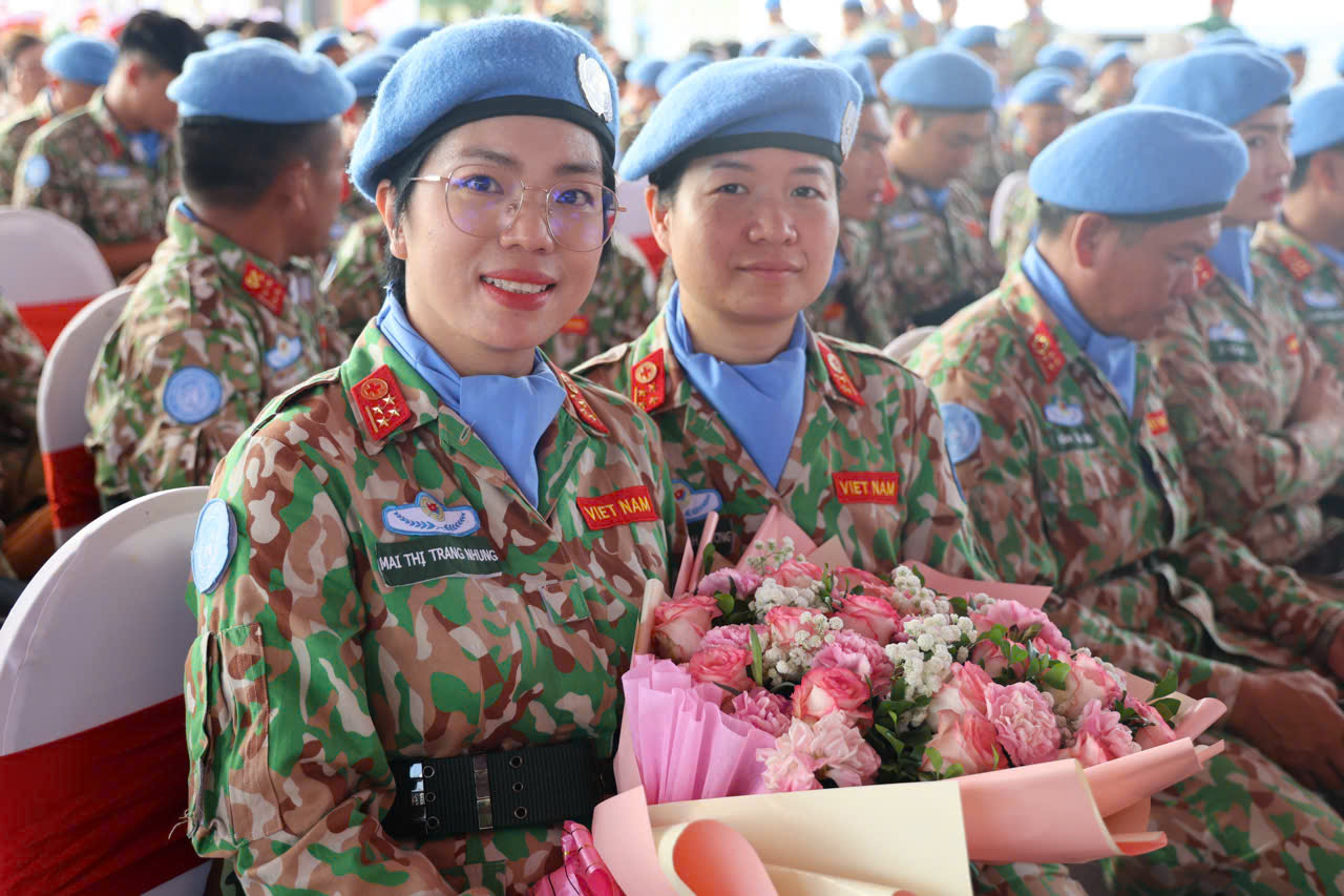 Nữ điều dưỡng “Mũ nồi xanh” kể chuyện chồng thay vợ chăm lo Tết cho cả gia đình- Ảnh 1. Nữ điều dưỡng “Mũ nồi xanh” kể chuyện chồng thay vợ chăm lo Tết cho cả gia đình- Ảnh 1.