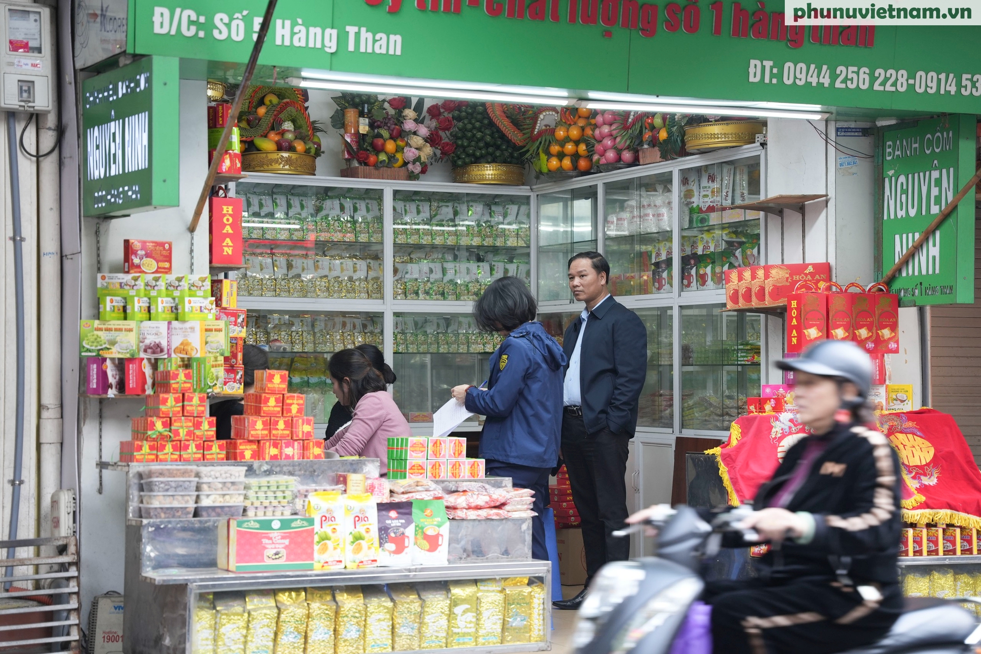 Bánh cốm Hàng Than ế ẩm sau vụ Nguyên Ninh vi phạm an toàn thực phẩm- Ảnh 7.