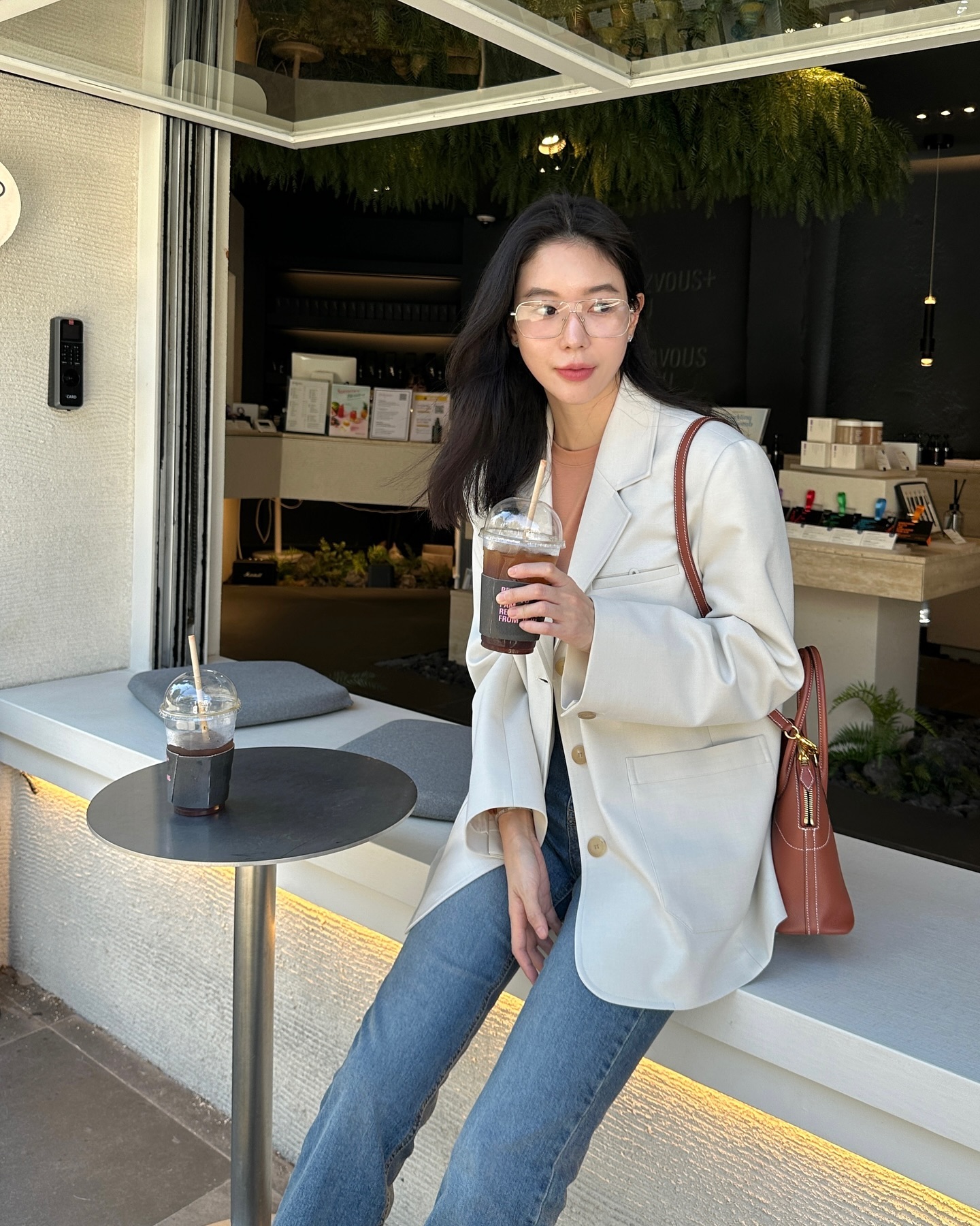 10 bộ trang phục lên hình 10 bộ trang phục lên hình