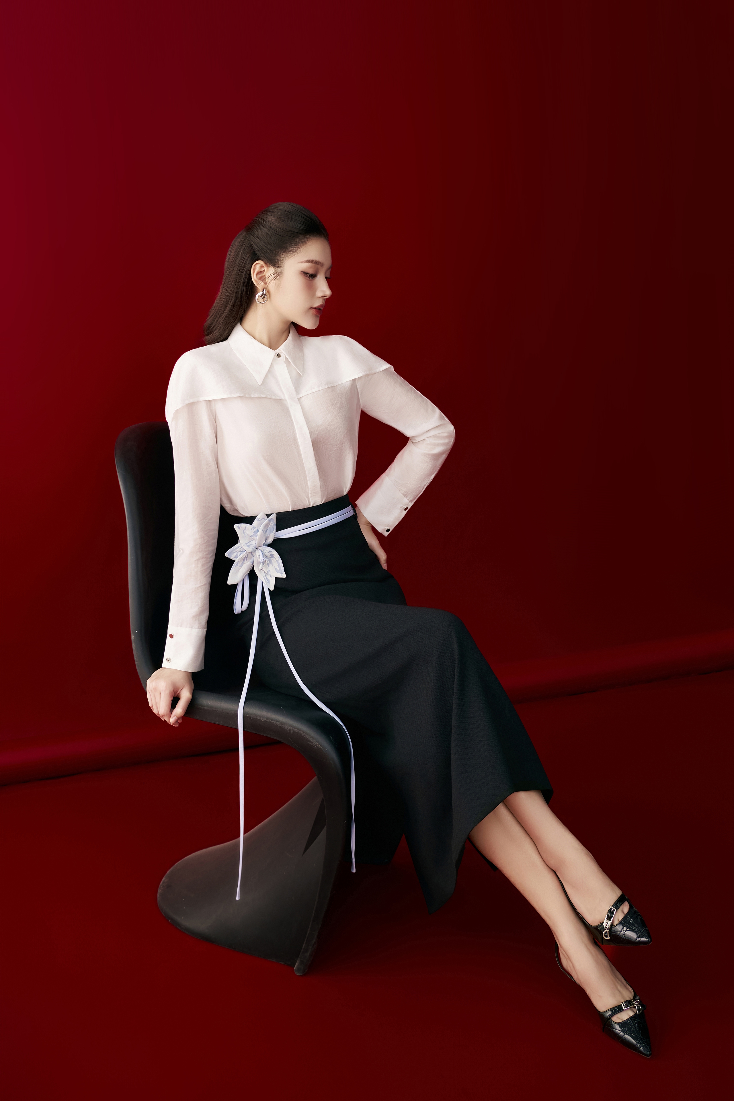Hóa thân thành quý cô thời thượng - Ảnh 1. Hóa thân thành quý cô thời thượng - Ảnh 1.