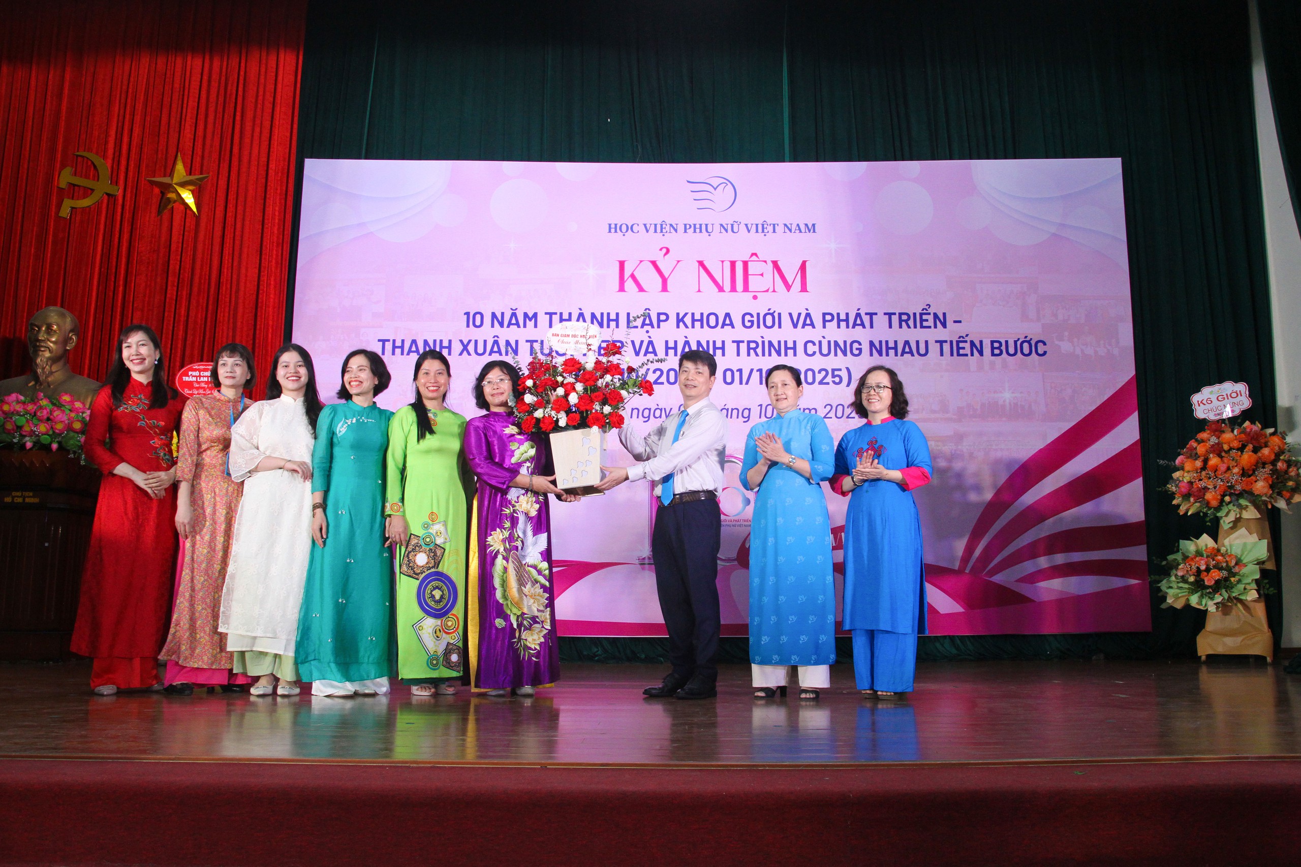 "Bình đẳng không chỉ là khẩu hiệu, mà là công việc cụ thể, bền bỉ từng ngày”