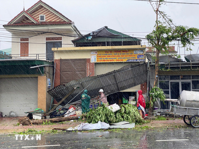 “Bão chồng bão” và bài học cấp bách về ứng phó thiên tai từ sớm, từ xa- Ảnh 1.