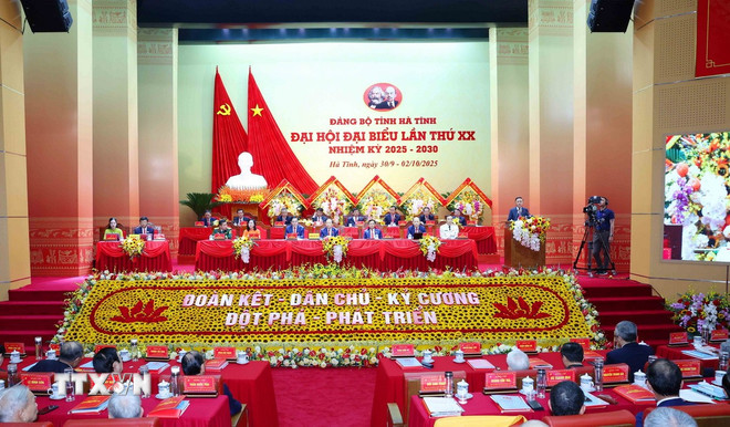 "Hà Tĩnh coi lãnh đạo phát triển kinh tế nhanh, bền vững là nhiệm vụ trung tâm"- Ảnh 1.