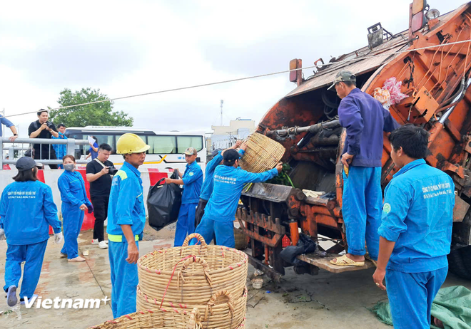 Gần 4 năm thi hành Luật Bảo vệ môi trường: Phân loại, xử lý rác vẫn theo "lối cũ"- Ảnh 1.