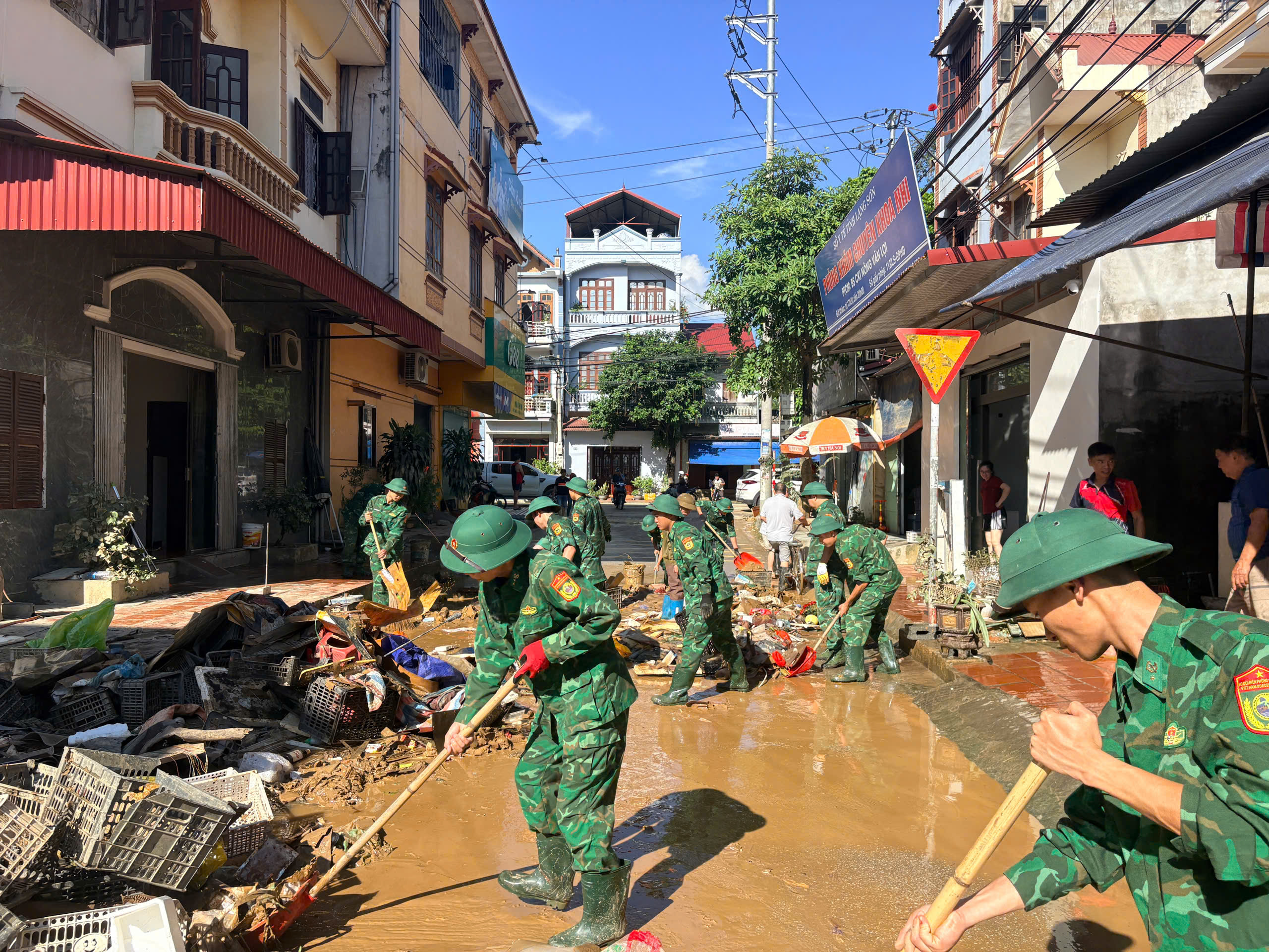 Lạng Sơn: Hơn 2.000 người dân trở lại cuộc sống bình thường sau mưa lũ- Ảnh 1.