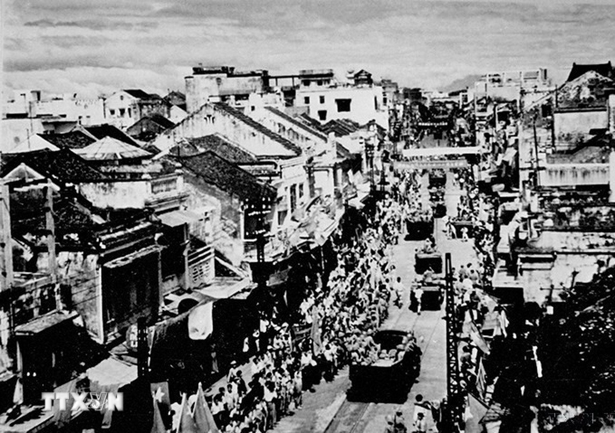 Hà Nội: Từ ngày về chiến thắng đến khát vọng phát triển bền vững và hội nhập- Ảnh 4. Hà Nội: Từ ngày về chiến thắng đến khát vọng phát triển bền vững và hội nhập- Ảnh 4.