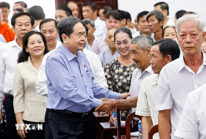 Chủ tịch Quốc hội Trần Thanh Mẫn tiếp xúc cử tri trước Kỳ họp thứ 10- Ảnh 5. Chủ tịch Quốc hội Trần Thanh Mẫn tiếp xúc cử tri trước Kỳ họp thứ 10- Ảnh 5.