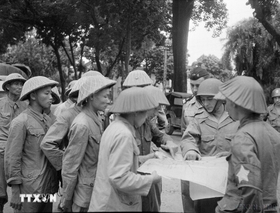 71 năm Giải phóng Thủ đô: Mốc son rực rỡ của nhân dân Thủ đô- Ảnh 12. 71 năm Giải phóng Thủ đô: Mốc son rực rỡ của nhân dân Thủ đô- Ảnh 12.
