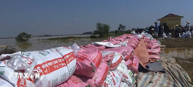Các nhiệm vụ trọng tâm khắc phục hậu quả do thiên tai sau bão số 11- Ảnh 2. Các nhiệm vụ trọng tâm khắc phục hậu quả do thiên tai sau bão số 11- Ảnh 2.