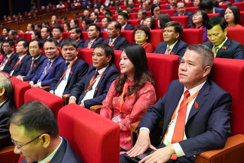 Đảng bộ Chính phủ quyết tâm phấn đấu tiên phong, gương mẫu đi đầu trong triển khai Nghị quyết Đại hội XIV của Đảng- Ảnh 4.