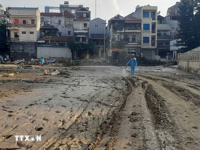Gia Lai cử đoàn y tế đến hỗ trợ Cao Bằng chăm sóc sức khỏe người dân sau lũ lụt- Ảnh 1.