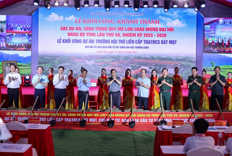 Thủ tướng dự lễ khởi công ngôi trường tại xã vùng núi cao biên giới Thanh Hóa- Ảnh 5. Thủ tướng dự lễ khởi công ngôi trường tại xã vùng núi cao biên giới Thanh Hóa- Ảnh 5.