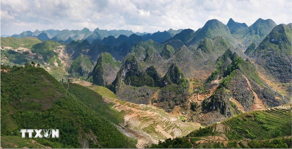 Chiêm ngưỡng Cao nguyên đá Đồng Văn - Điểm đến văn hóa khu vực hàng đầu châu Á- Ảnh 1. Chiêm ngưỡng Cao nguyên đá Đồng Văn - Điểm đến văn hóa khu vực hàng đầu châu Á- Ảnh 1.