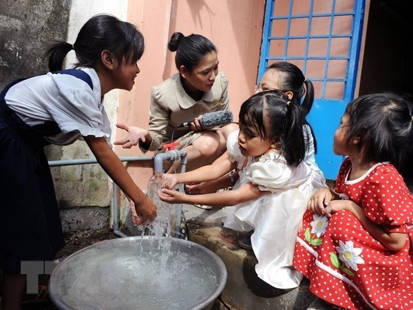 Nước sạch nông thôn: Mới có khoảng 58% người dân được sử dụng nước đạt chuẩn- Ảnh 1.