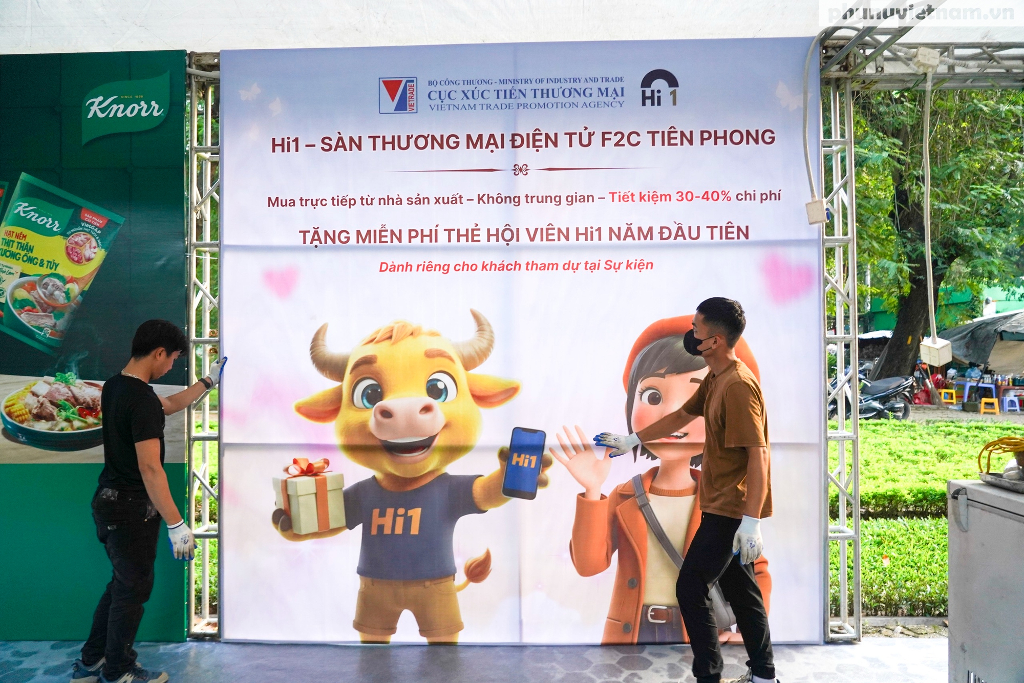 Không khí “trước giờ G” của chuỗi sự kiện Ngày hội “Phụ nữ” - Ảnh 10. Không khí “trước giờ G” của chuỗi sự kiện Ngày hội “Phụ nữ” - Ảnh 10.