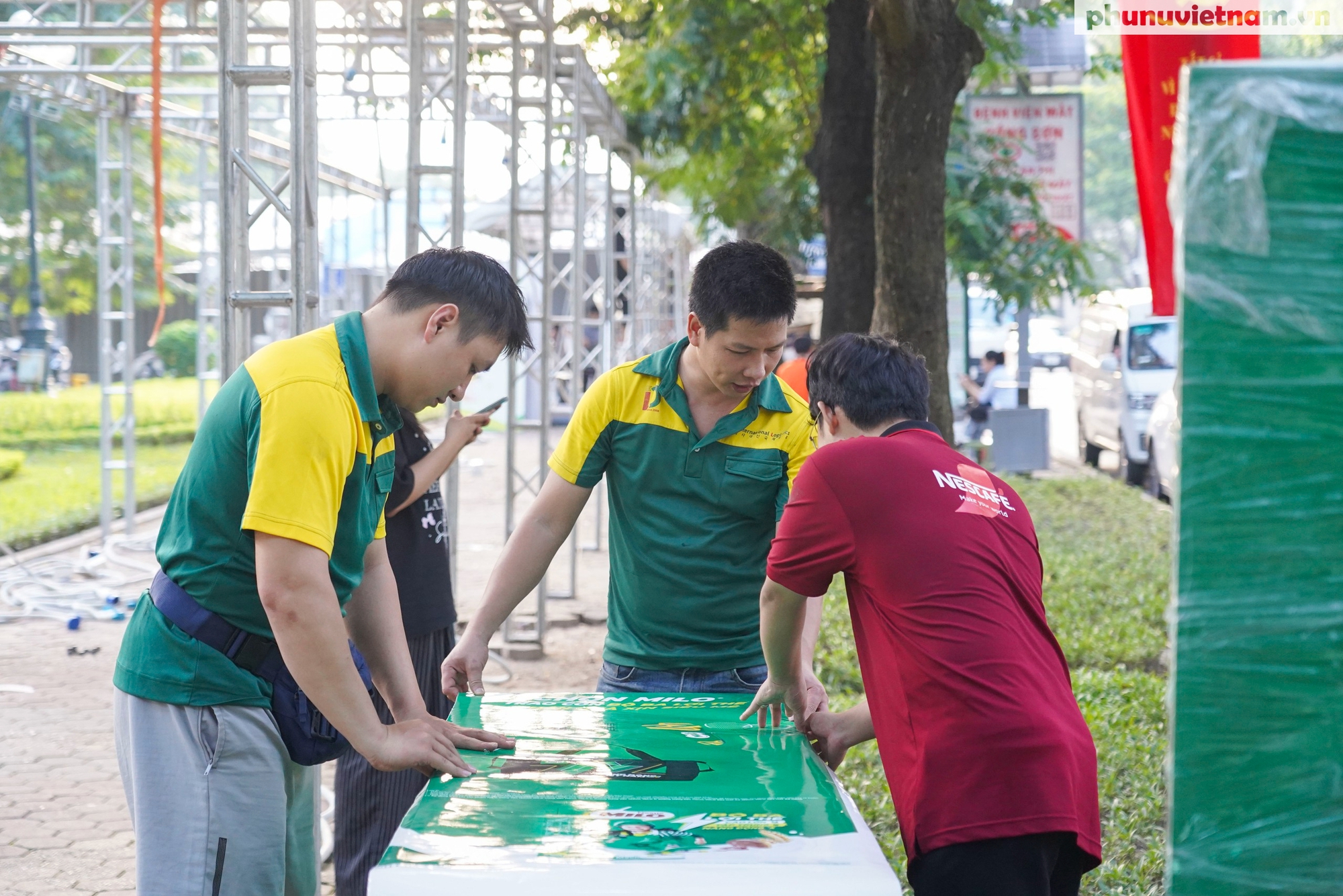 Không khí “trước giờ G” của chuỗi sự kiện Ngày hội “Phụ nữ” - Ảnh 11. Không khí “trước giờ G” của chuỗi sự kiện Ngày hội “Phụ nữ” - Ảnh 11.