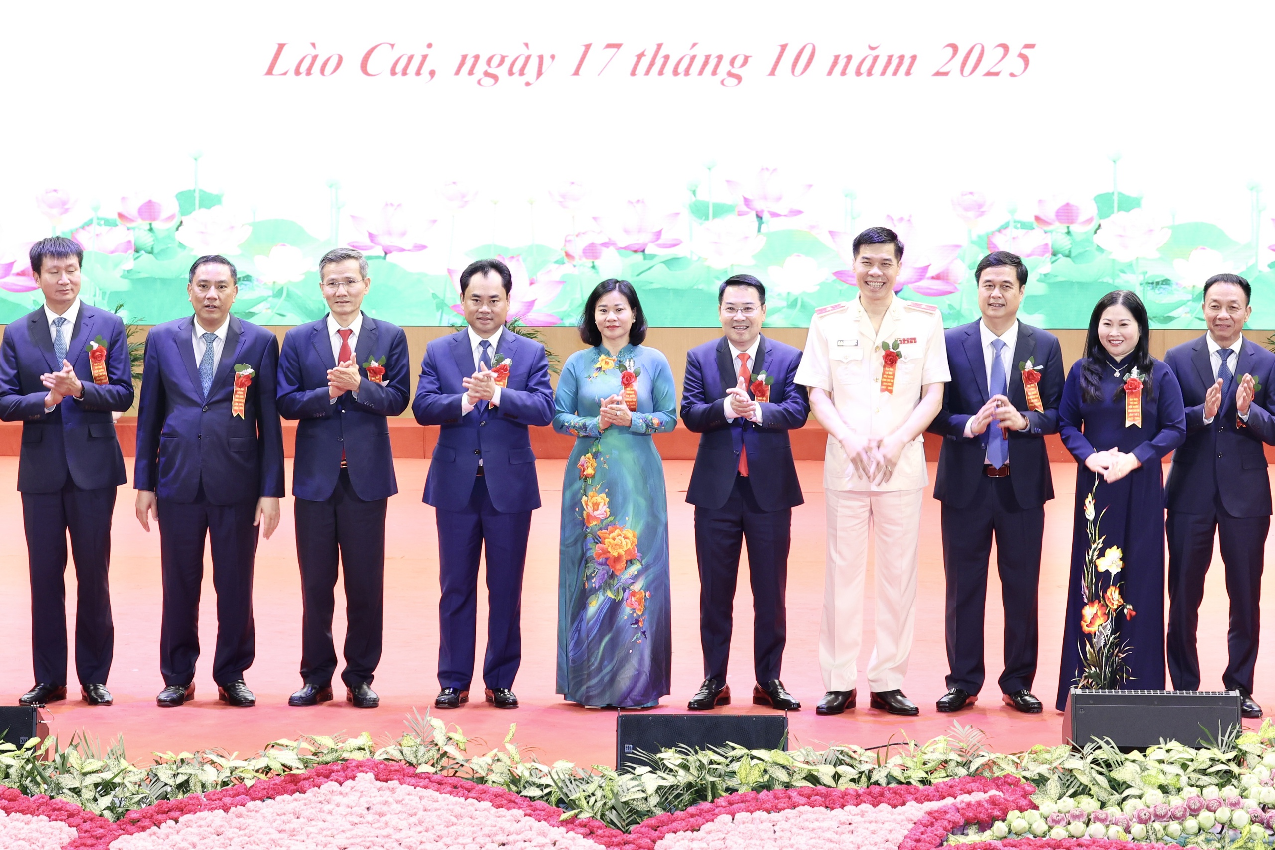Đồng chí Nguyễn Thị Tuyến dự Đại hội Thi đua yêu nước tỉnh Lào Cai lần thứ I, giai đoạn 2025 - 2030- Ảnh 5. Đồng chí Nguyễn Thị Tuyến dự Đại hội Thi đua yêu nước tỉnh Lào Cai lần thứ I, giai đoạn 2025 - 2030- Ảnh 5.