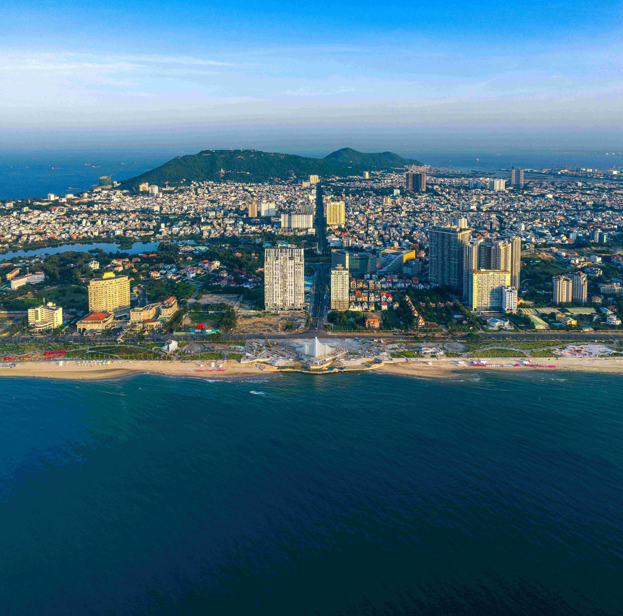 Vũng Tàu lần đầu tiên được WTA vinh danh là “Điểm đến nghỉ dưỡng ven biển hàng đầu châu Á 2025”- Ảnh 1. Vũng Tàu lần đầu tiên được WTA vinh danh là “Điểm đến nghỉ dưỡng ven biển hàng đầu châu Á 2025”- Ảnh 1.