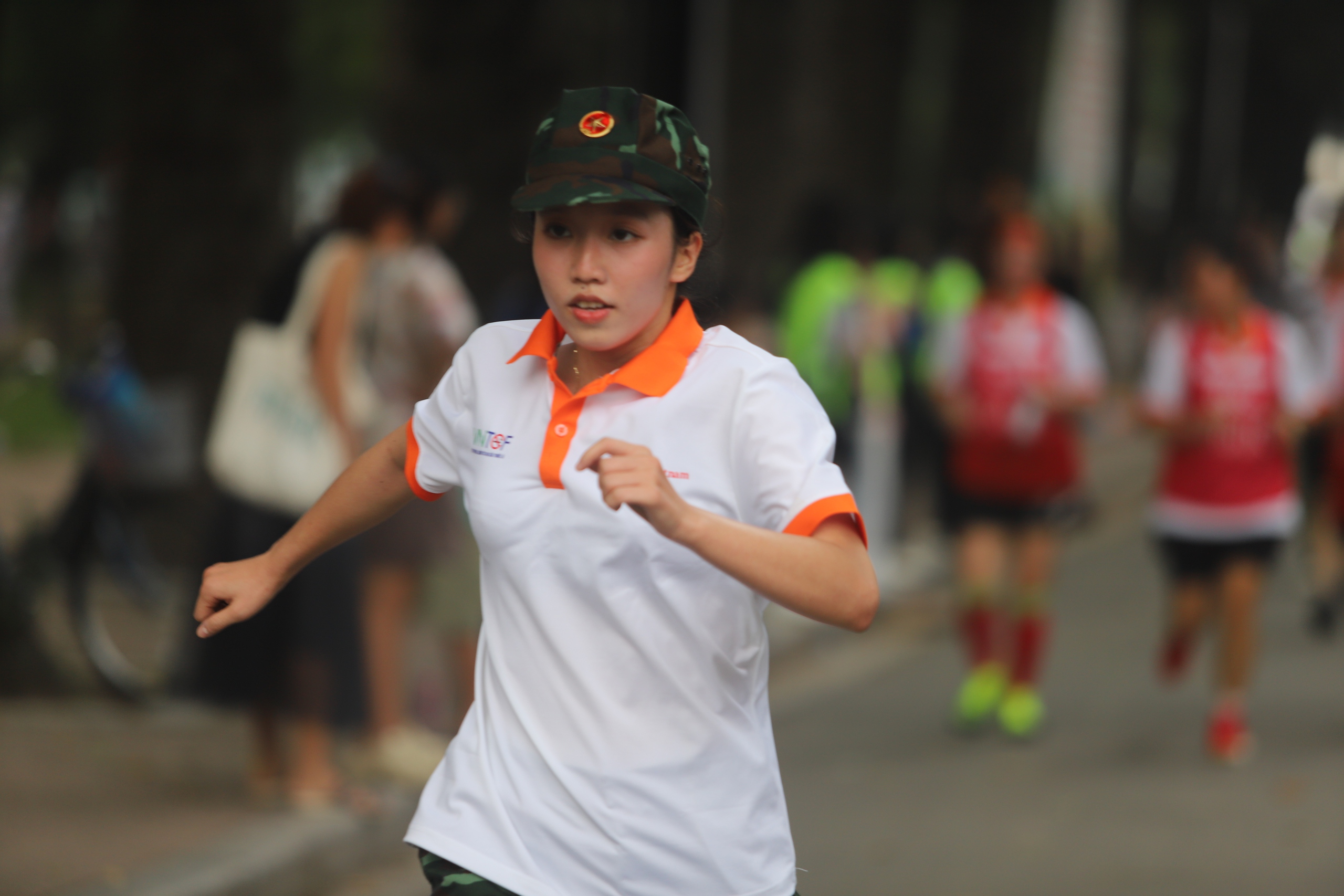 Sôi nổi giải "Phụ nữ chạy hưởng ứng Vì môi trường không khói thuốc"- Ảnh 11. Sôi nổi giải "Phụ nữ chạy hưởng ứng Vì môi trường không khói thuốc"- Ảnh 11.