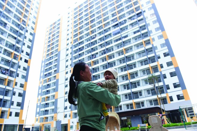 Nâng trần thu nhập mua nhà ở xã hội: Cơ hội mới, nỗi lo cũ - Bài 1: Mở rộng cánh cửa an cư cho người lao động- Ảnh 1. Nâng trần thu nhập mua nhà ở xã hội: Cơ hội mới, nỗi lo cũ - Bài 1: Mở rộng cánh cửa an cư cho người lao động- Ảnh 1.