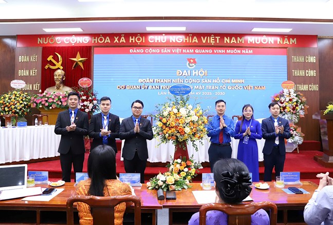 Mỗi đoàn viên là lực lượng tiên phong trong triển khai phong trào bình dân học vụ số- Ảnh 5. Mỗi đoàn viên là lực lượng tiên phong trong triển khai phong trào bình dân học vụ số- Ảnh 5.